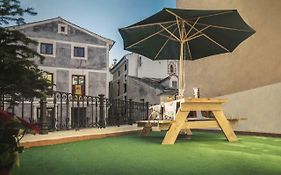 Apartamento De La Fuente, con terraza y parking